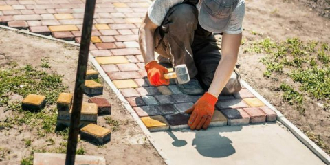 Samokladné dlažební kostky při uspořádání příměstské oblasti